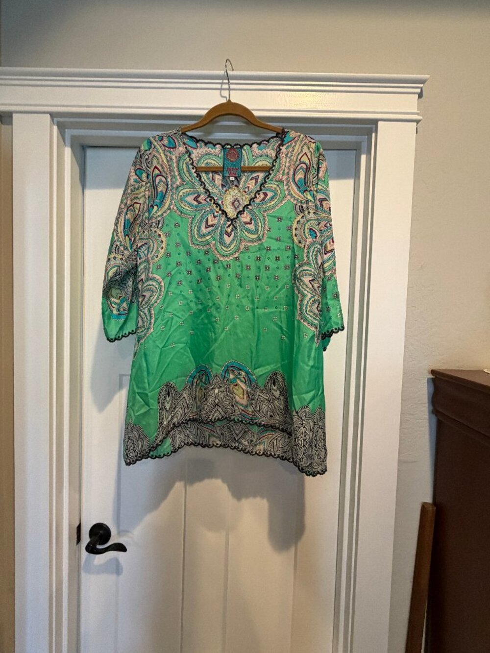 JOHNNY WAS BRITE MINT GREEN & MULTI SILK BLOUSE SIZE SMALL